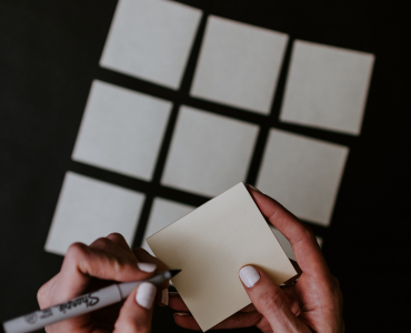 Смелая и сильная в Латгале: информативные материалы об распознавание насилии